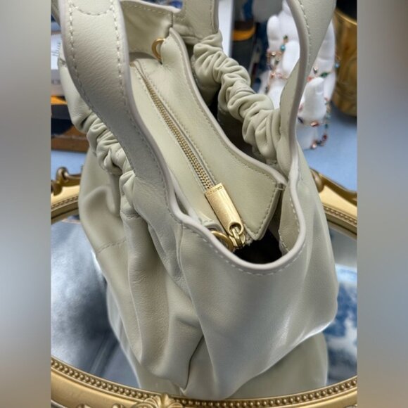 🆕 OROTON 🧿 NWOT Emilia Soft Mini Tote with Crossbody Strap, French Vanilla - Picture 10 of 16